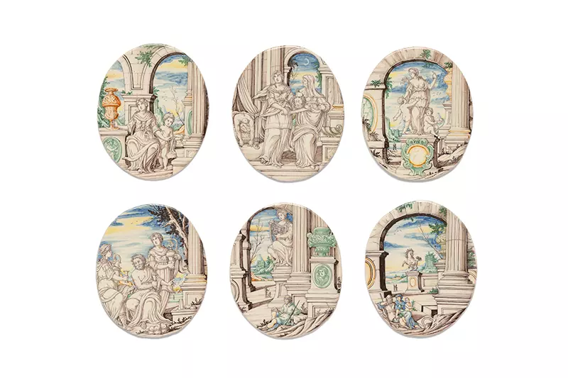 Sei “ambrogette” di maiolica